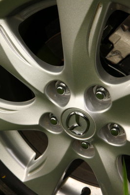 新Mazda3發布中文名稱“星騁” 黃立行擔任代言人啟動“向完美說不”主題活動